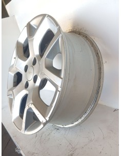 Recambio de llanta para jeep avenger (j2) electric referencia OEM IAM 52197382 PARA REPARAR  2