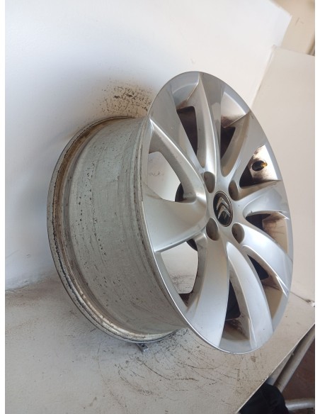 Recambio de llanta para citroën c4 picasso sx referencia OEM IAM 9684969380  