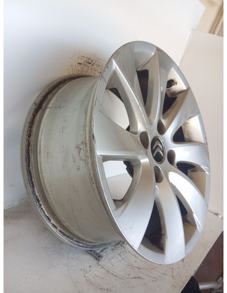 Recambio de llanta para citroën c4 picasso sx referencia OEM IAM 9684969380  