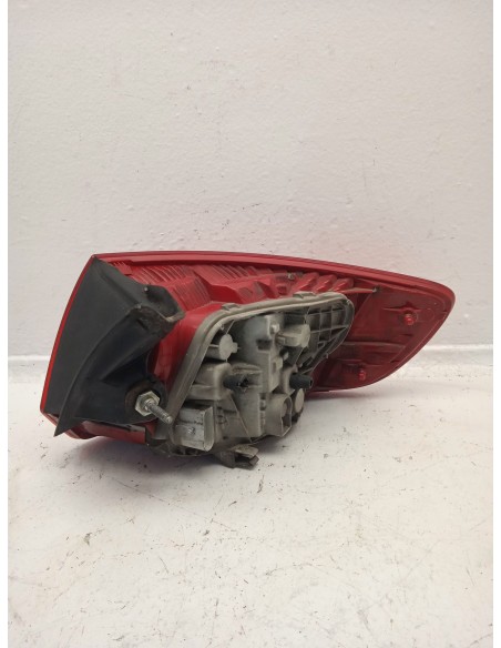 Recambio de piloto trasero izquierdo para audi a3 sportback (8p) 2.0 tdi ambition referencia OEM IAM 8P4945095C  