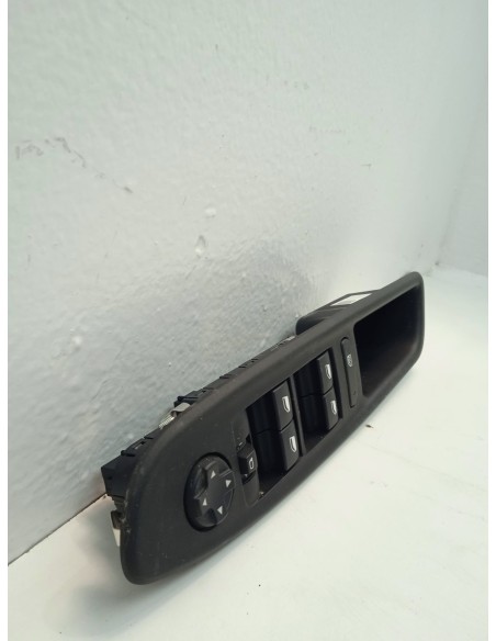 Recambio de mando elevalunas delantero izquierdo para jeep avenger (j2) electric referencia OEM IAM 2973204X 4 BOTONES 