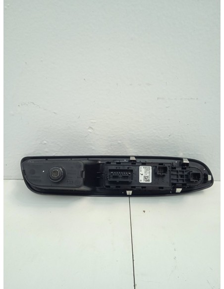 Recambio de mando elevalunas delantero izquierdo para jeep avenger (j2) electric referencia OEM IAM 2973204X 4 BOTONES 