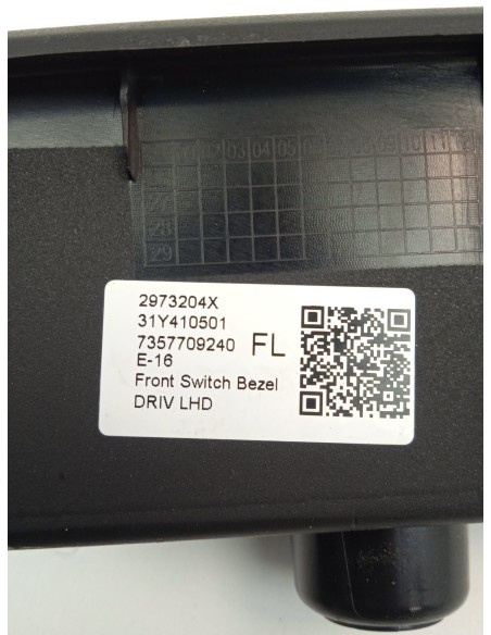 Recambio de mando elevalunas delantero izquierdo para jeep avenger (j2) electric referencia OEM IAM 2973204X 4 BOTONES 