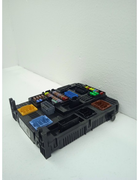 Recambio de caja reles / fusibles para jeep avenger (j2) electric referencia OEM IAM 9855665080  