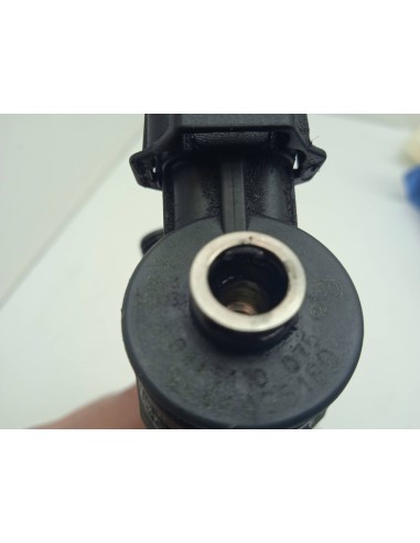 Recambio de inyector para peugeot 206 berlina 1.4 hdi referencia OEM IAM 0445110075  