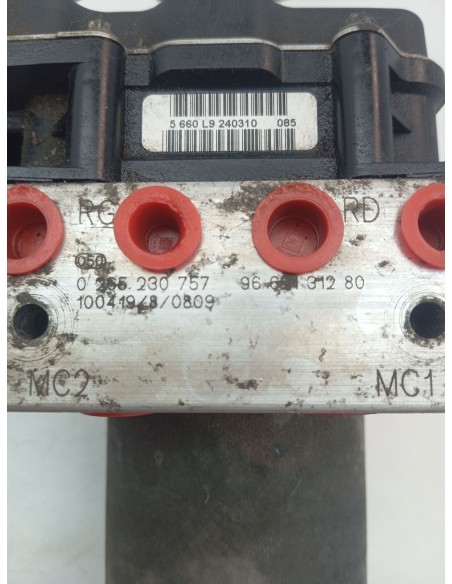 Recambio de abs para citroën c5 berlina premier referencia OEM IAM 9662131280  