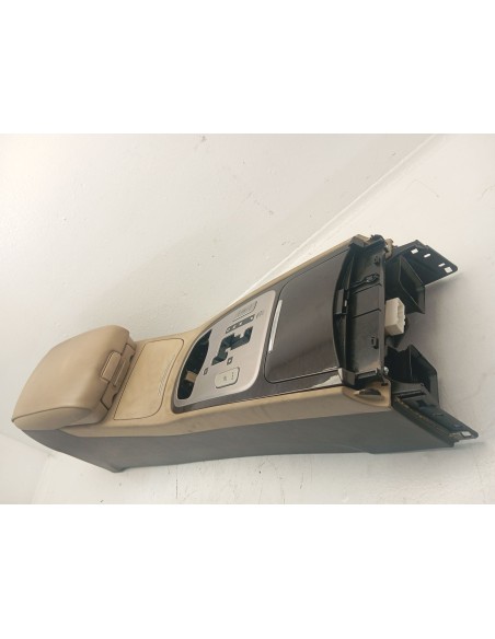 Recambio de apoyabrazos central para hyundai genesis coupe 3.8 cat referencia OEM IAM 970203M101  