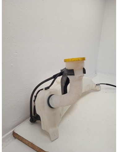 Recambio de deposito limpia para jeep avenger (j2) electric referencia OEM IAM 52170132  