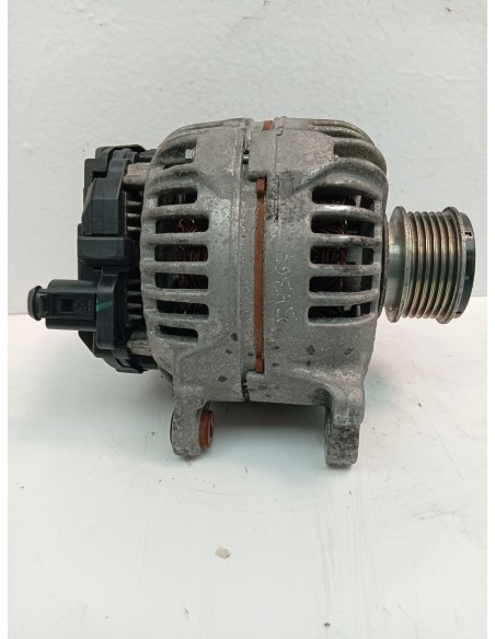 Recambio de alternador para audi a3 sportback (8p) 2.0 tdi ambition referencia OEM IAM 06F903023F  