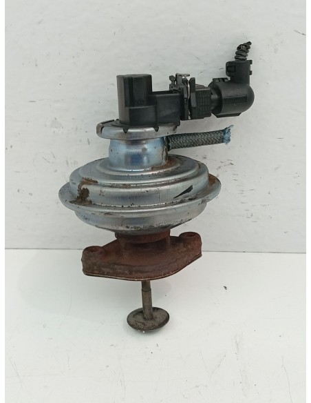 Recambio de valvula egr para bmw serie 1 berlina (e81/e87) 118d referencia OEM IAM 7801942  