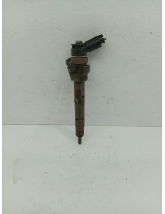 Recambio de inyector para bmw serie 1 berlina (e81/e87) 118d referencia OEM IAM 7798446  