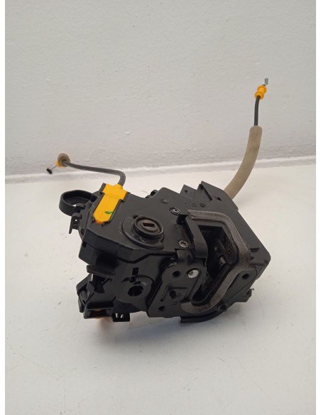 Recambio de cerradura puerta trasera derecha para jeep avenger (j2) electric referencia OEM IAM 9859311080  