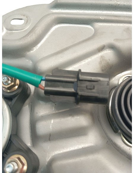 Recambio de elevalunas delantero izquierdo para hyundai santa fé i (sm) 2.0 crdi referencia OEM IAM 8247026050  