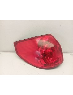 Recambio de piloto trasero izquierdo para toyota sienna (_l3_) 3.5 4wd (gsl35_) referencia OEM IAM 81561AE020  