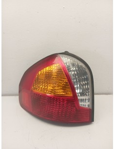 Recambio de piloto trasero izquierdo para hyundai santa fé i (sm) 2.0 crdi referencia OEM IAM 9241026000  