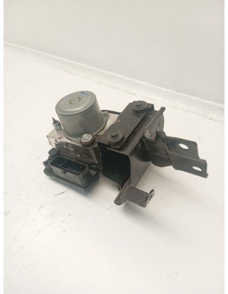 Recambio de abs para nissan leaf n-connecta referencia OEM IAM 476605SH0A  