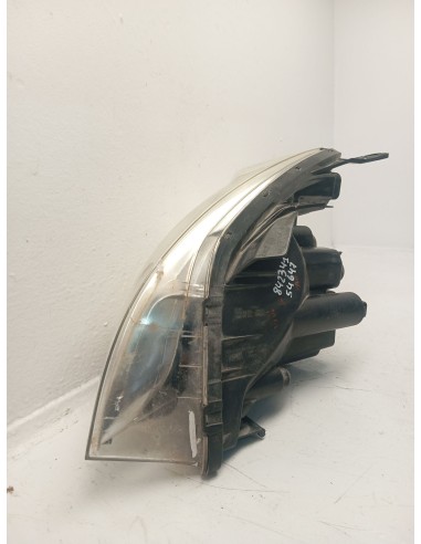 Recambio de faro derecho para hyundai i20 classic referencia OEM IAM 921021J010  