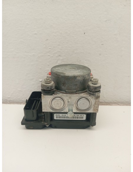 Recambio de abs para hyundai i20 classic referencia OEM IAM 589101J000  