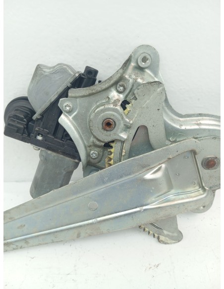 Recambio de elevalunas trasero izquierdo para lexus is200 (ds2/is2) 200d referencia OEM IAM 6980422200  