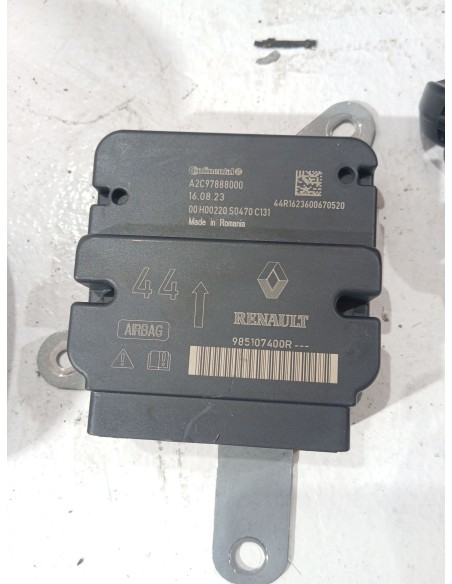 Recambio de kit airbag para renault captur dynamique referencia OEM IAM 985706588R  
