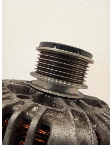 Recambio de alternador para seat leon (1p1) 1.9 tdi referencia OEM IAM 06F903023C  