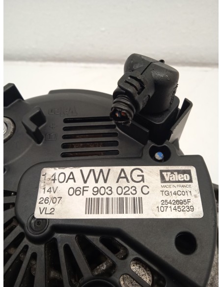 Recambio de alternador para seat leon (1p1) 1.9 tdi referencia OEM IAM 06F903023C  