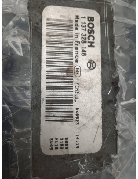 Recambio de electroventilador para volvo s40 berlina 2.0 diesel cat referencia OEM IAM 0130303939  