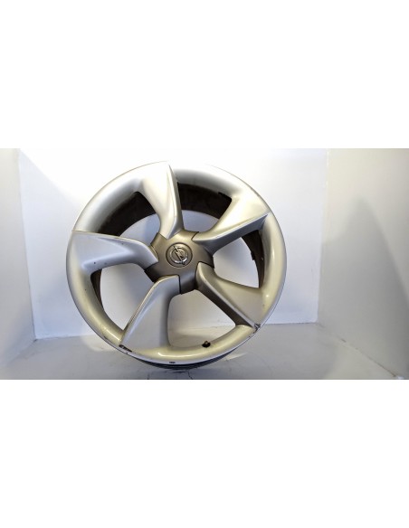 Recambio de llanta para opel astra j gtc 2.0 cdti (08) referencia OEM IAM 13312751  