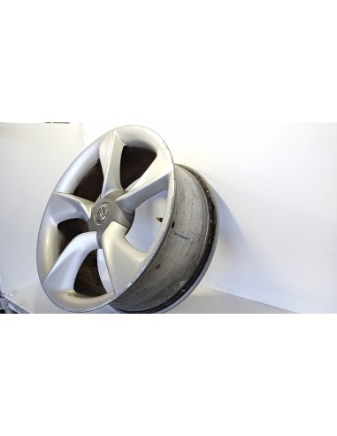 Recambio de llanta para opel astra j gtc 2.0 cdti (08) referencia OEM IAM 13312751  