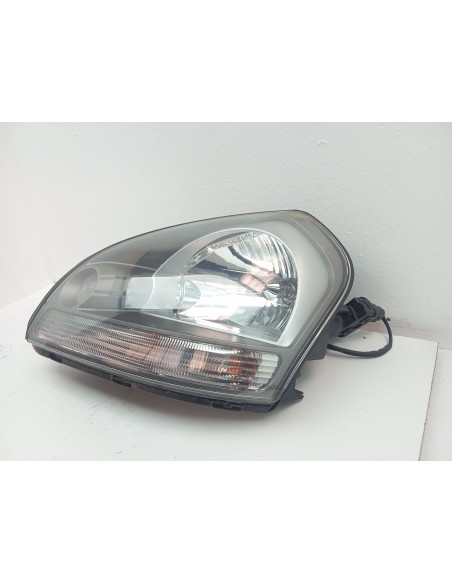 Recambio de faro izquierdo para hyundai tucson (jm) 2.0 crdi referencia OEM IAM 921032E020  