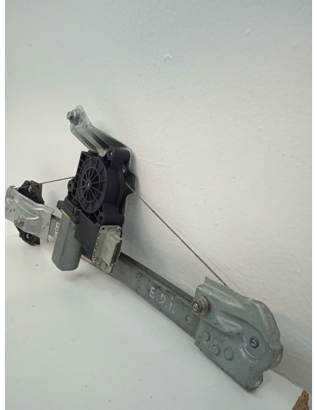 Recambio de elevalunas delantero izquierdo para dacia logan ii 1.0 sce 75 referencia OEM IAM 807211440R  