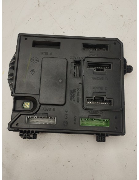 Recambio de modulo electronico para renault megane iii berlina 5 p dynamique referencia OEM IAM 284B15986R  