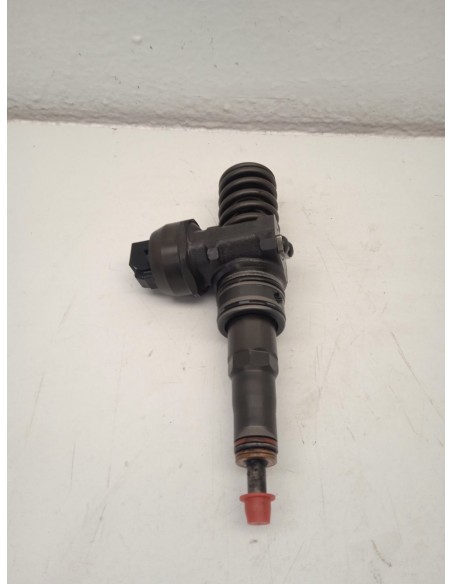 Recambio de inyector para audi a3 (8p1) 1.9 tdi referencia OEM IAM 038130073BN  