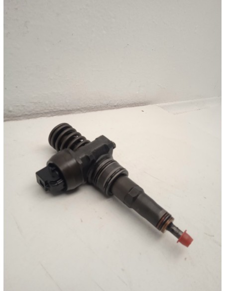 Recambio de inyector para audi a3 (8p1) 1.9 tdi referencia OEM IAM 038130073BN  
