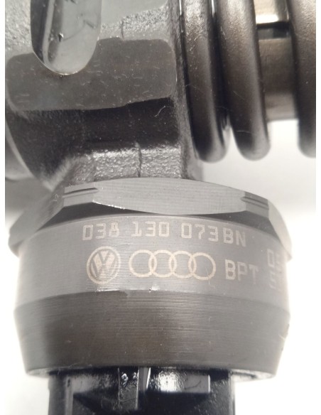 Recambio de inyector para audi a3 (8p1) 1.9 tdi referencia OEM IAM 038130073BN  