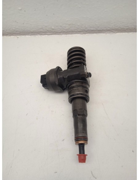 Recambio de inyector para audi a3 (8p1) 1.9 tdi referencia OEM IAM 038130073BN  