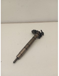 Recambio de inyector para volkswagen passat b6 (3c2) 2.0 tdi 16v referencia OEM IAM 03L130277 BOSCH 