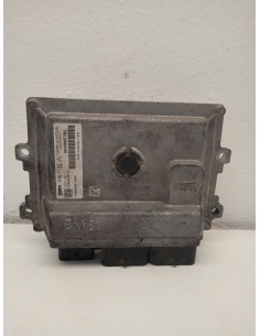 Recambio de centralita motor uce para citroën c3 ii (sc_) 1.2 vti 82 referencia OEM IAM 9805895780  