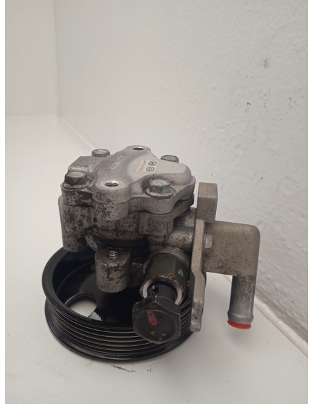 Recambio de bomba direccion para hyundai tucson (jm) 2.0 crdi referencia OEM IAM 571002E200  