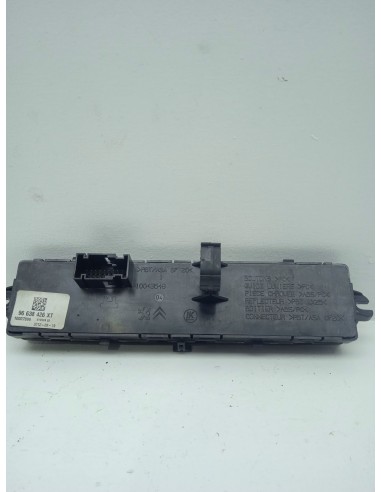 Recambio de mando multifuncion para peugeot 5008 (0u_, 0e_) 1.6 16v referencia OEM IAM   