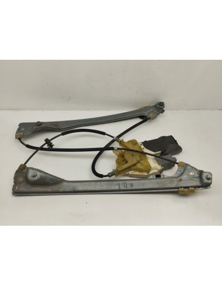 Recambio de elevalunas delantero izquierdo para renault laguna iii dynamique tomtom referencia OEM IAM 807010002R  
