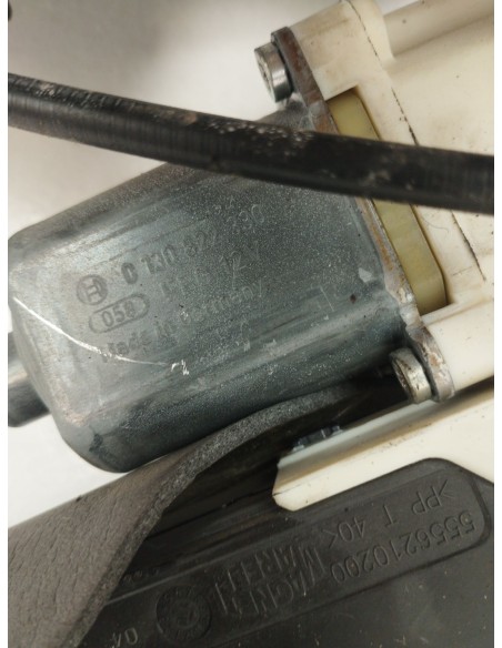 Recambio de elevalunas delantero izquierdo para renault laguna iii dynamique tomtom referencia OEM IAM 807010002R  