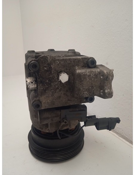 Recambio de compresor aire acondicionado para hyundai getz (tb) 1.5 crdi referencia OEM IAM 977011C600  