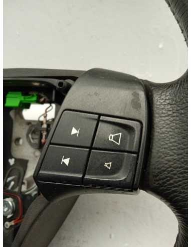 Recambio de volante para volvo s40 berlina 2.0 diesel cat referencia OEM IAM 8687335 CON MANDOS 