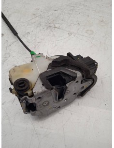 Recambio de cerradura puerta trasera derecha para opel astra j lim. 1.3 16v cdti referencia OEM IAM 3023880   2
