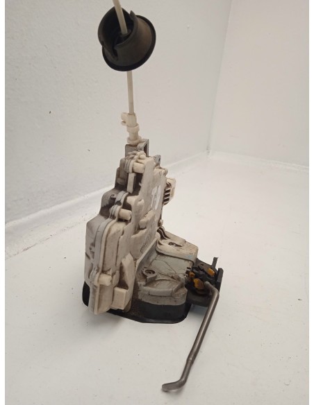 Recambio de cerradura puerta trasera derecha para seat exeo (3r2) 2.0 tdi referencia OEM IAM 8E0839016AA  