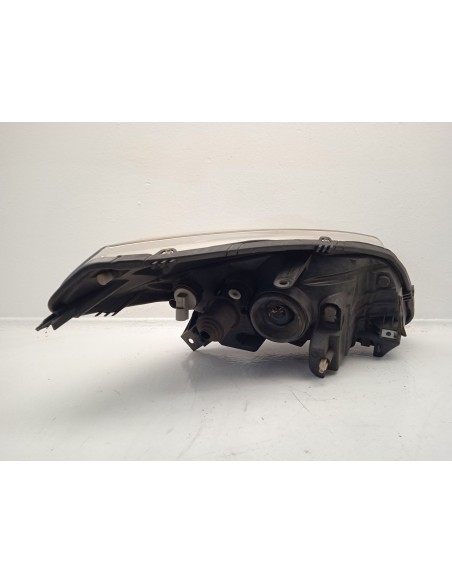 Recambio de faro izquierdo para dacia sandero 1.2 16v lpg referencia OEM IAM 8200733878  
