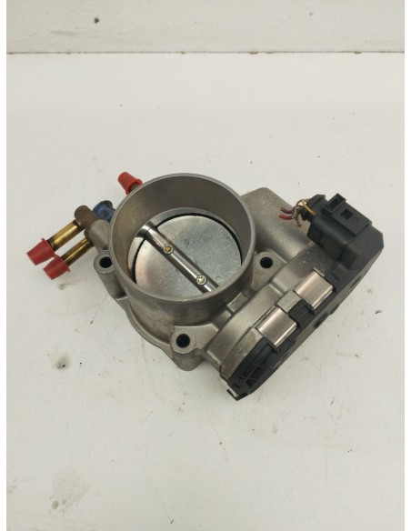 Recambio de caja mariposa para audi a6 c5 (4b2, 4b4) 2.4 referencia OEM IAM 078133062B  