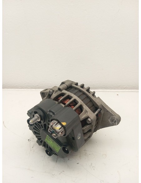 Recambio de alternador para kia cee´d hatchback (ed) 2.0 referencia OEM IAM 3730023650  