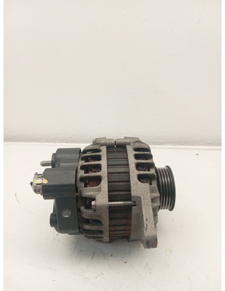 Recambio de alternador para kia cee´d hatchback (ed) 2.0 referencia OEM IAM 3730023650  